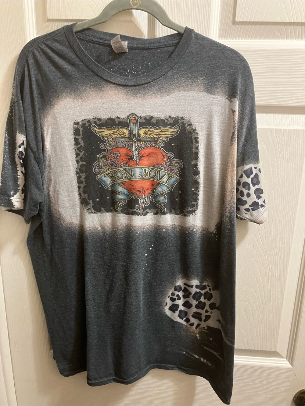 Gildan Black Graphic Tee with Red Heart Bon Jovi Crest